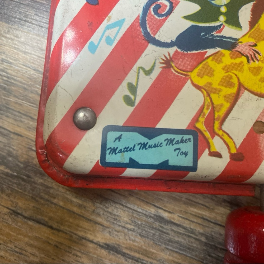 Vintage 1951 Mattel Twirl-A-Tune Circus-Themed Clown Elephant Non Working USA - Picture 8 of 9